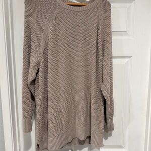 Old Navy Women's Beige Crew Neck Sweater
